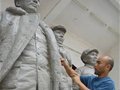 民情乡俗的符号——吕品昌作品小议
